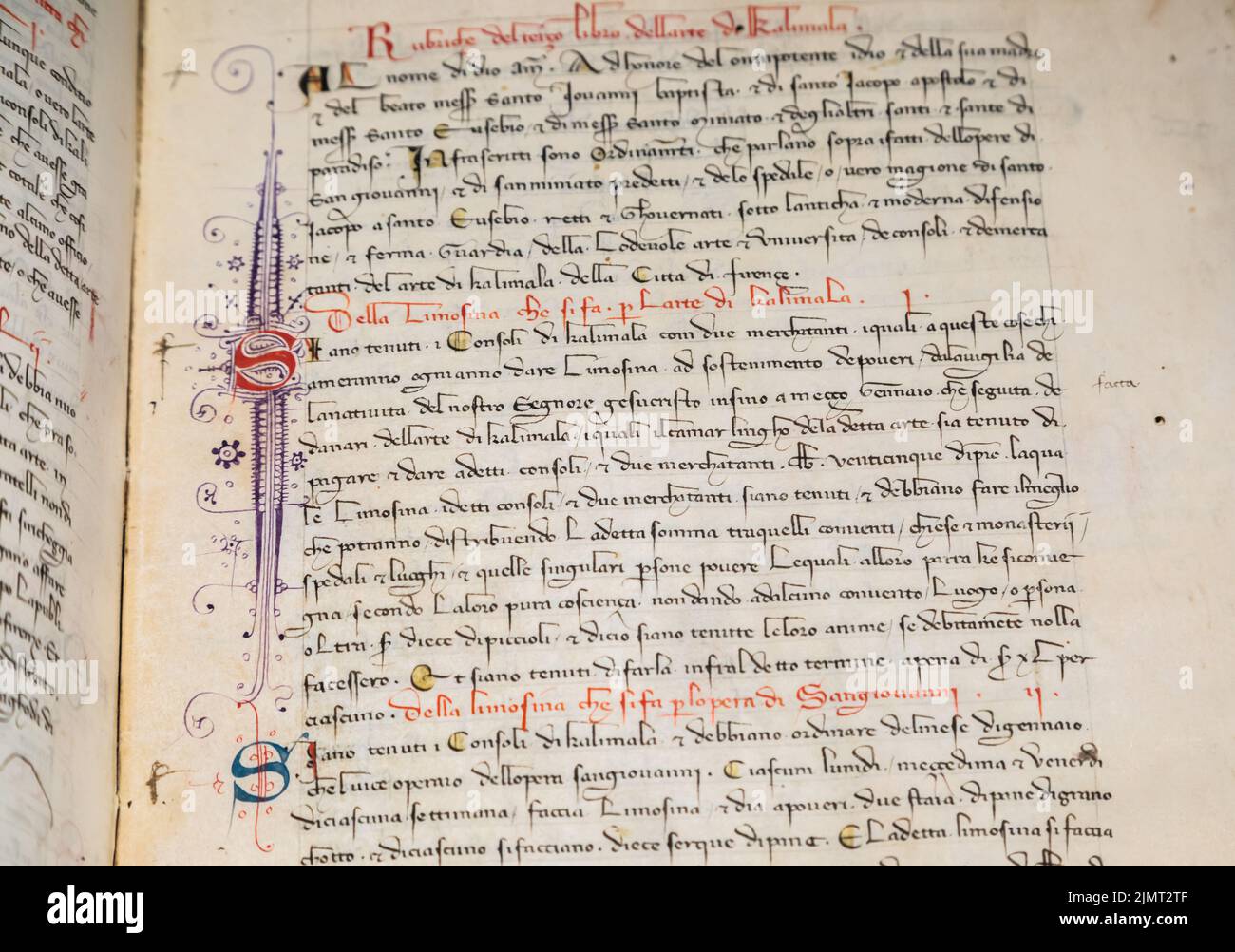 Feuille de manuscrit antique de Dante Divine Comedy. Banque D'Images