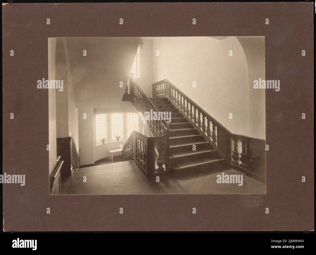 Guth Hermann (1851-1924), pas encore enregistré (sans date): Pas encore enregistré. Matériel/technologie N.N. enregistré, 24,6 x 33,2 cm (y compris les bords de balayage) Guth Hermann (1851-1924): Hospitalbau für die Rudolf-Hoenesche-Stiftung, Berlin-Westend Banque D'Images