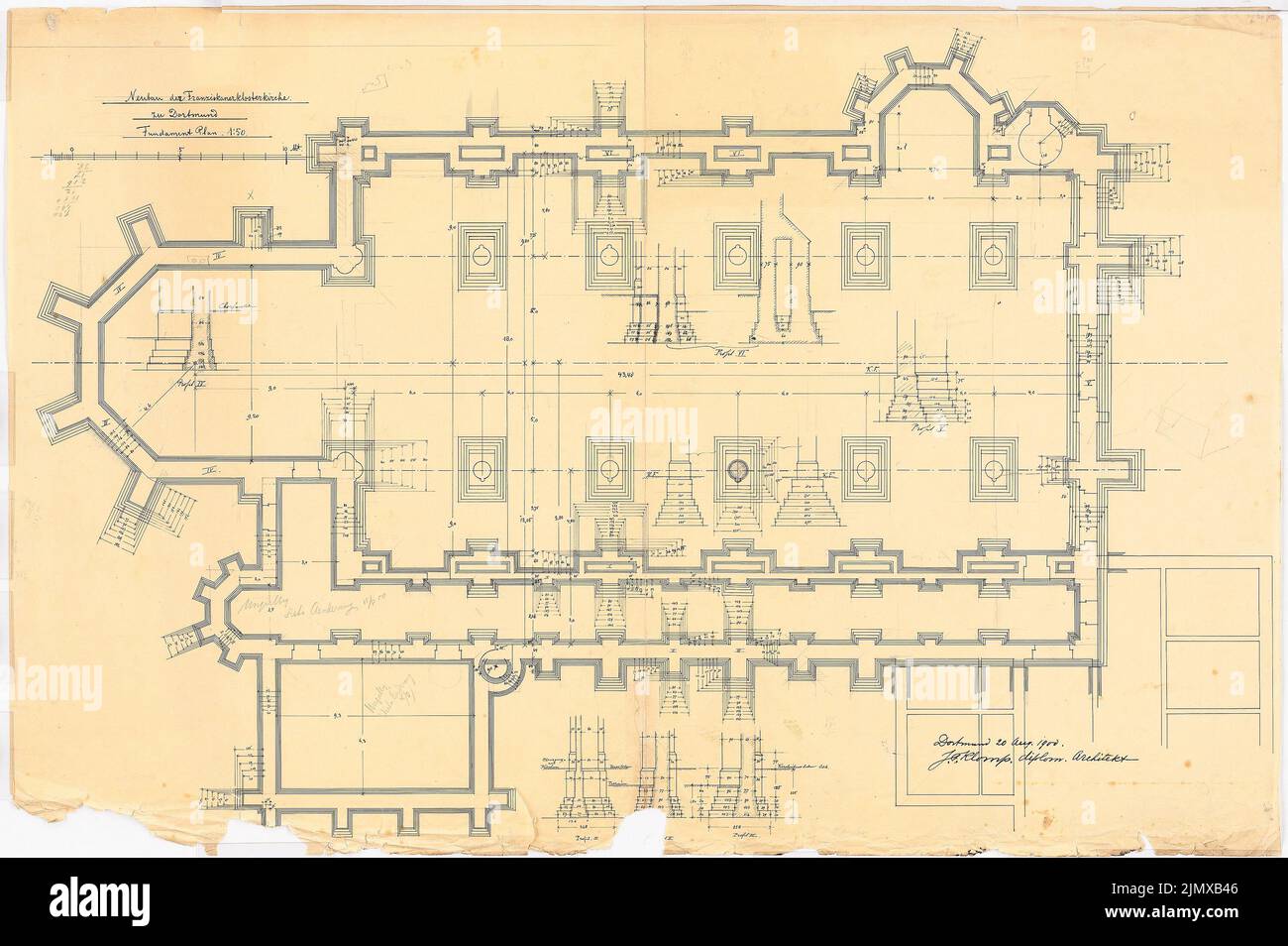 Klomp Johannes Franziskus (1865-1946), Saint François (et le monastère franciscain d'expansion), Dortmund (20 août 1900): Plan de base et plan de coupe 1:50. Encre, crayon sur transparent, 79,7 x 120 cm (y compris les bords de balayage) Klomp Johannes Franziskus (1865-1946): St. Franziskus (und Erweiterung Franziskanerkloster), Dortmund Banque D'Images