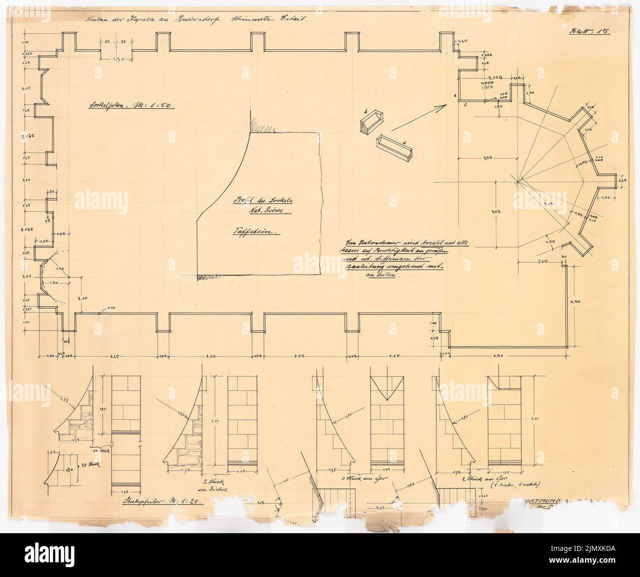 Klomp Johannes Franziskus (1865-1946), Saint-Laurentius, Rudersdorf près de Wilnsdorf (1903-1910): Socketplan 1:50 et vues du contrefort 1:20. Encre, crayon sur transparent, 59,2 x 71,1 cm (y compris les bords de numérisation) Banque D'Images