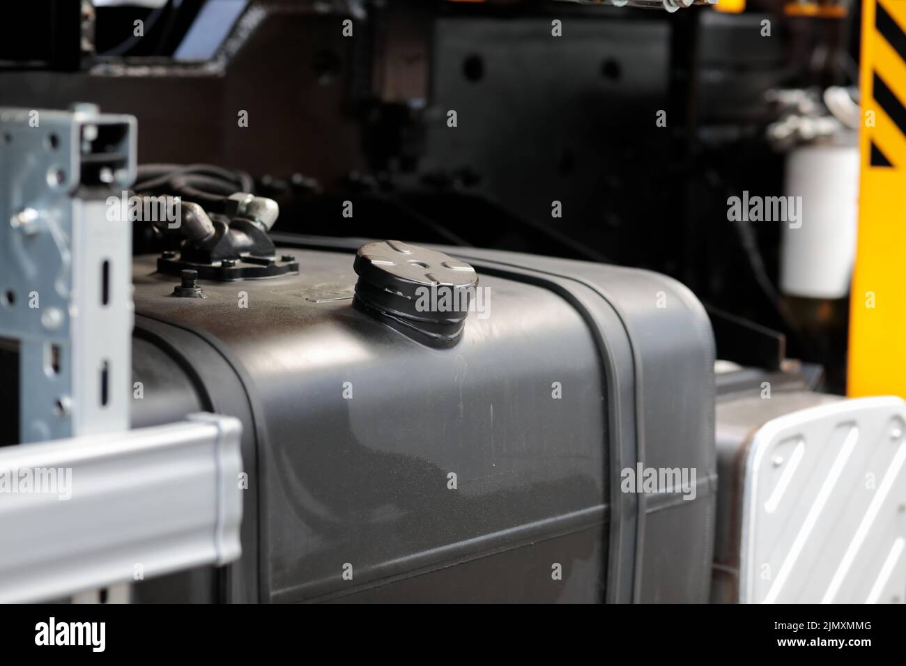 Réservoir de carburant de véhicule utilitaire. Mise au point sélective. Banque D'Images