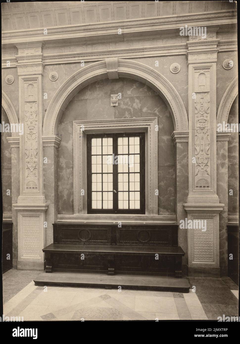 Schweitzer Heinrich (1871-1953), bâtiment commercial de la société commerciale de Berlin, Berlin. Expansion (1909-1911): Siège et fenêtre dans la caisse. Photo, crayon, 39,3 x 29,3 cm (y compris les bords de numérisation) Banque D'Images