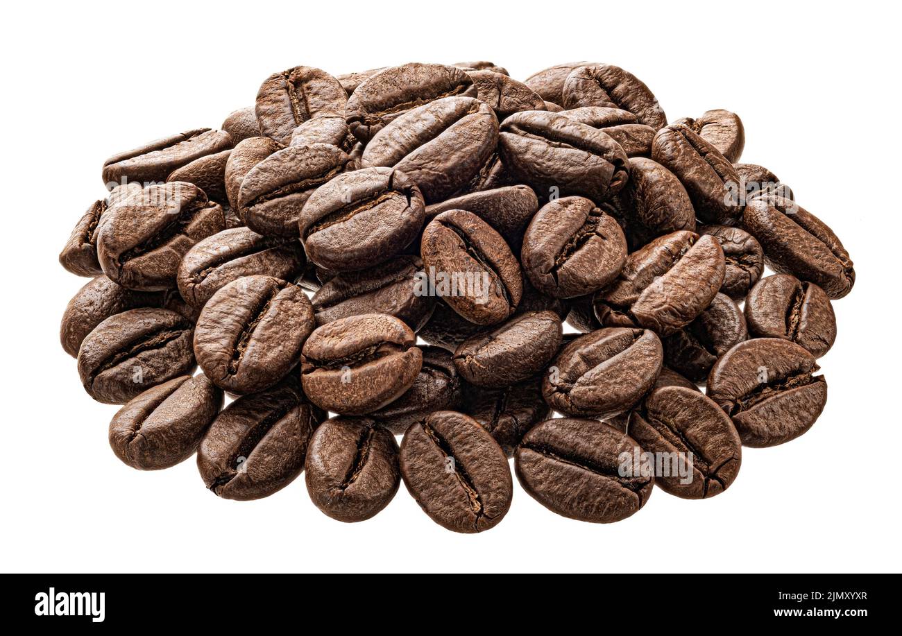 Les grains de café torréfiés isolé sur fond blanc Banque D'Images