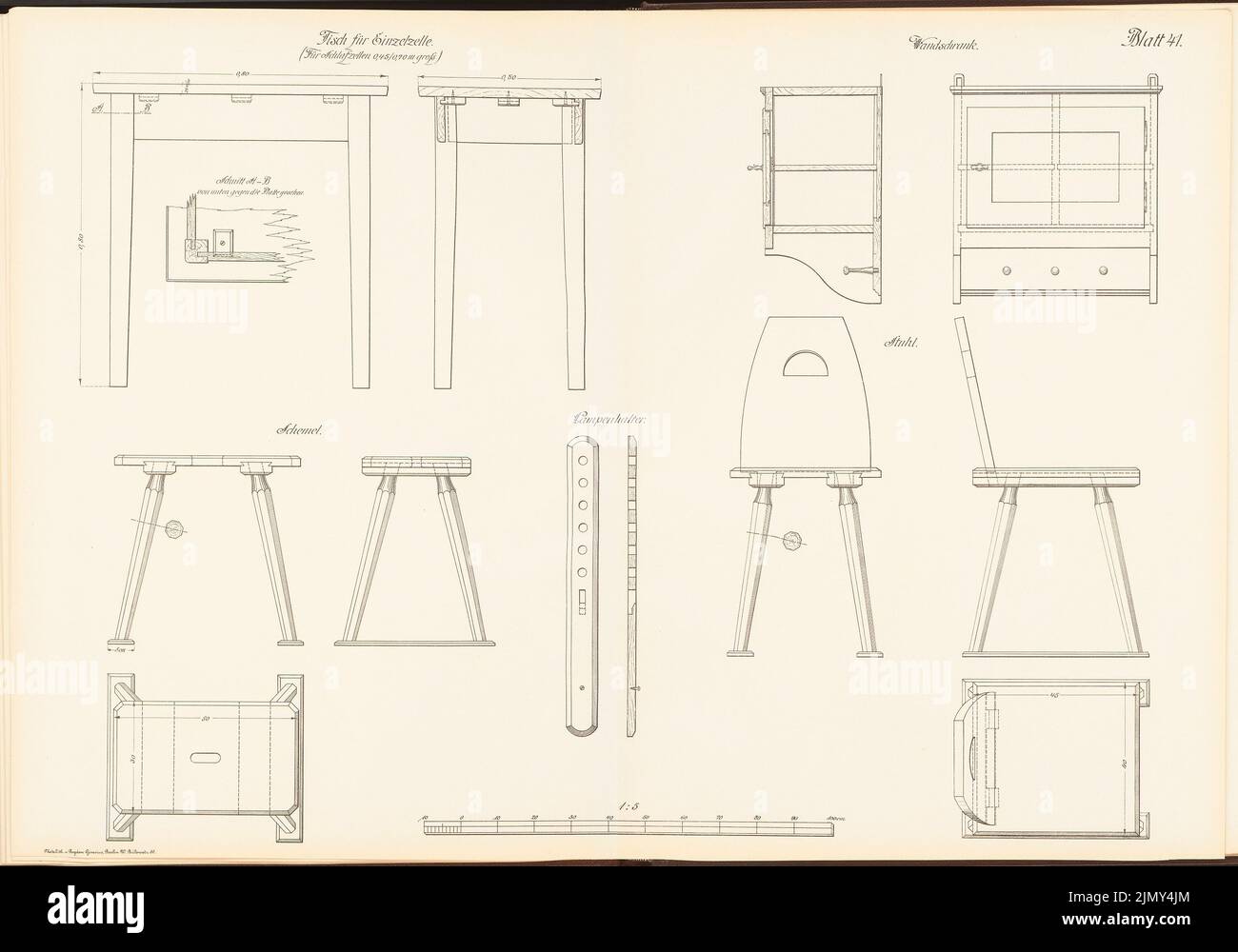 Ministère du travail public, table, schéma, chaise, armoire murale pour cellule unique (à partir de: Exemples de dessins pour l'expansion par les prisons en Prusse, éditer. , 9 x 65,5 cm (y compris les bords de numérisation) Banque D'Images