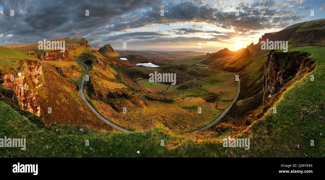 Paysage d'Écosse - Panorama de montagne au Quiraing sur l'île de Skye, Écosse, Royaume-Uni Banque D'Images