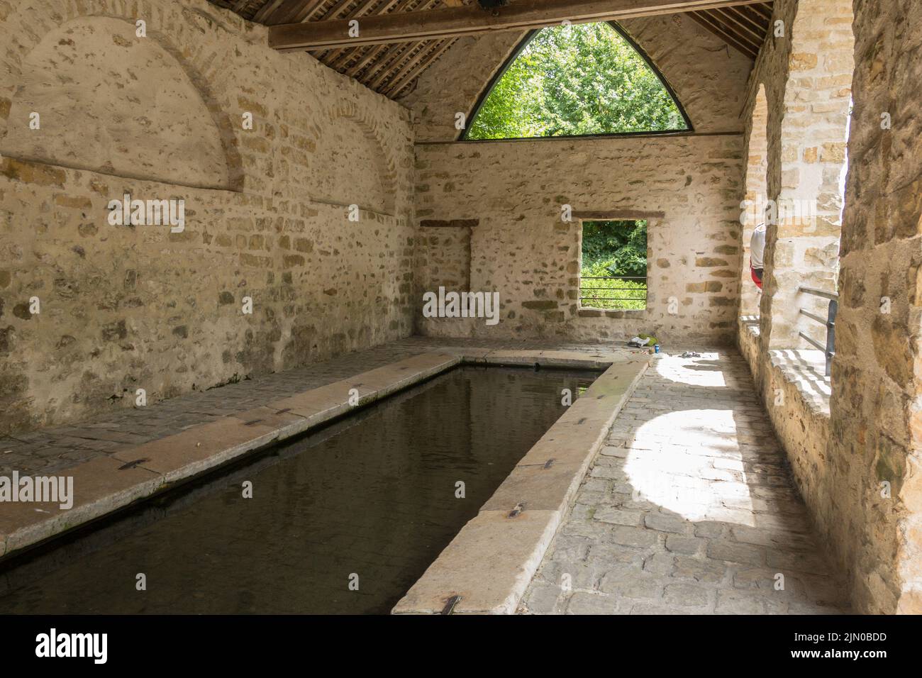 Lavoir de Samois, buanderie commune couverte, salle de lavage publique, 1813, Samois-sur-Seine, France. Banque D'Images