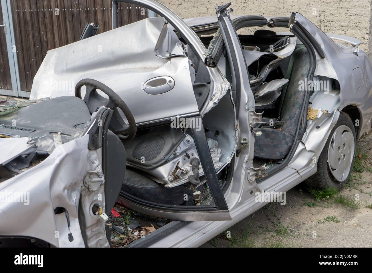 Une voiture a été épatée en cas d'accident Banque D'Images