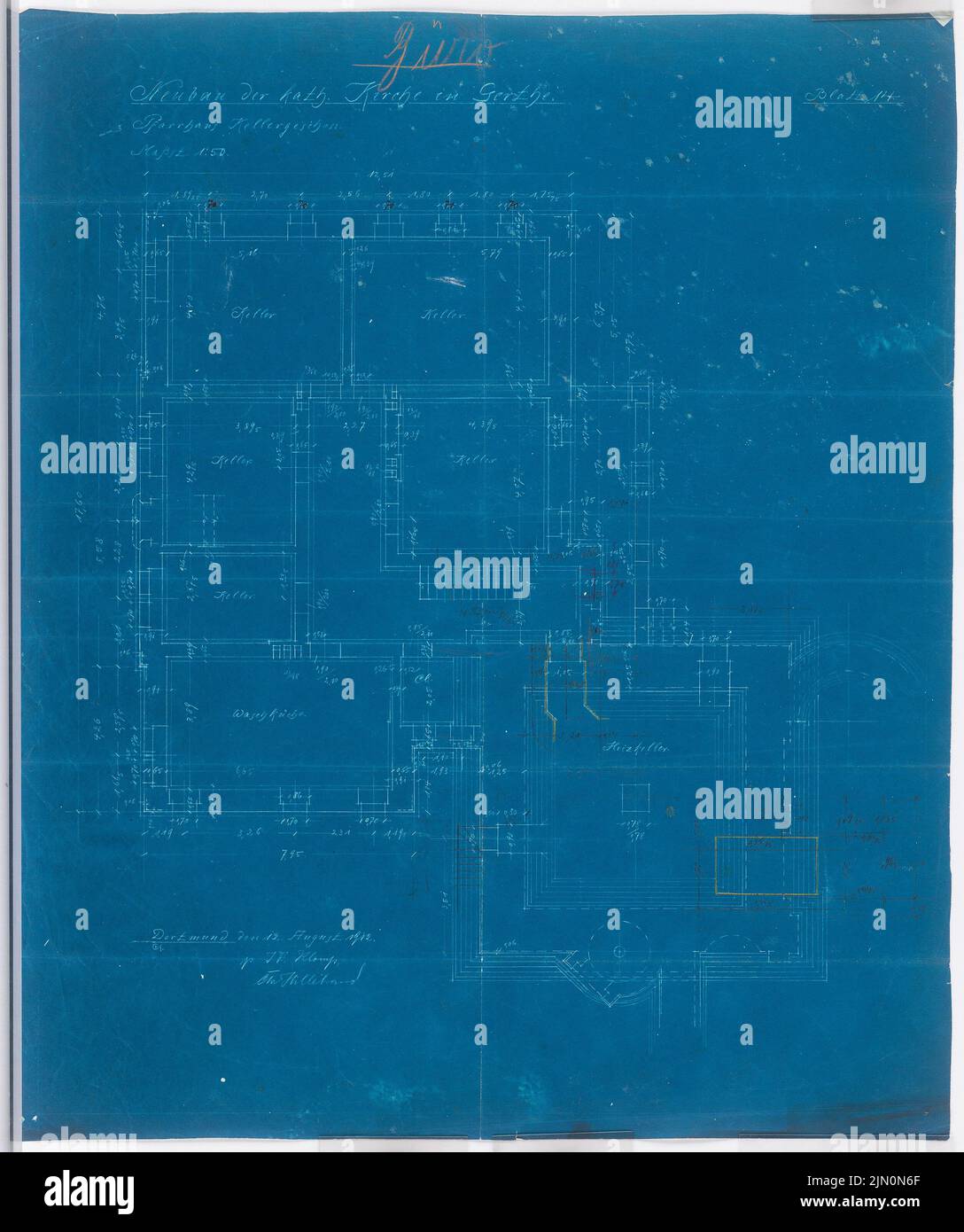 Klomp Johannes Franziskus (1865-1946), Eglise Sainte-Elisabeth (avec presbytère), Bochum-Gerthe (12.08.1912) : presbytère, plan d'étage du sous-sol 1:50. Encre, crayon, crayon de couleur sur papier, 67 x 56,1 cm (y compris les bords de balayage) Klomp Johannes Franziskus (1865-1946): St. Elisabeth Kirche (mit Pfarrhaus), Bochum-Gerthe Banque D'Images