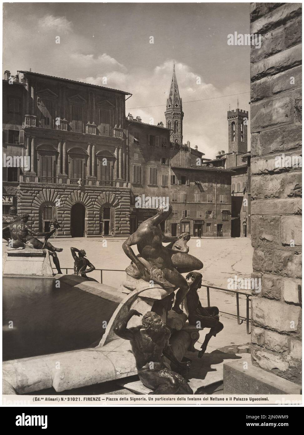 Photographe inconnu, Piazza della Signoria à Florence (sans dat.): Vue. Photo, 26 x 19,5 cm (y compris les bords de numérisation) Unbek. Fotograf : Piazza della Signoria à Florenz (ohne DAT.) Banque D'Images