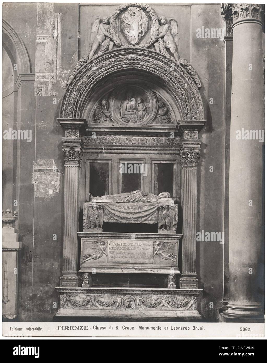 Arnolfo changement de (1240-1302), S. Croce à Florenz (Ohne DAT.): Monument par Leonardo Bruni. Photo, 25 x 19,7 cm (taille Scanränder). Vous Architektormuseum Inv. N° F 6147. Cambio Arnolfo di (1240-1302): S. Croce in Florenz (ohne DAT.) Banque D'Images