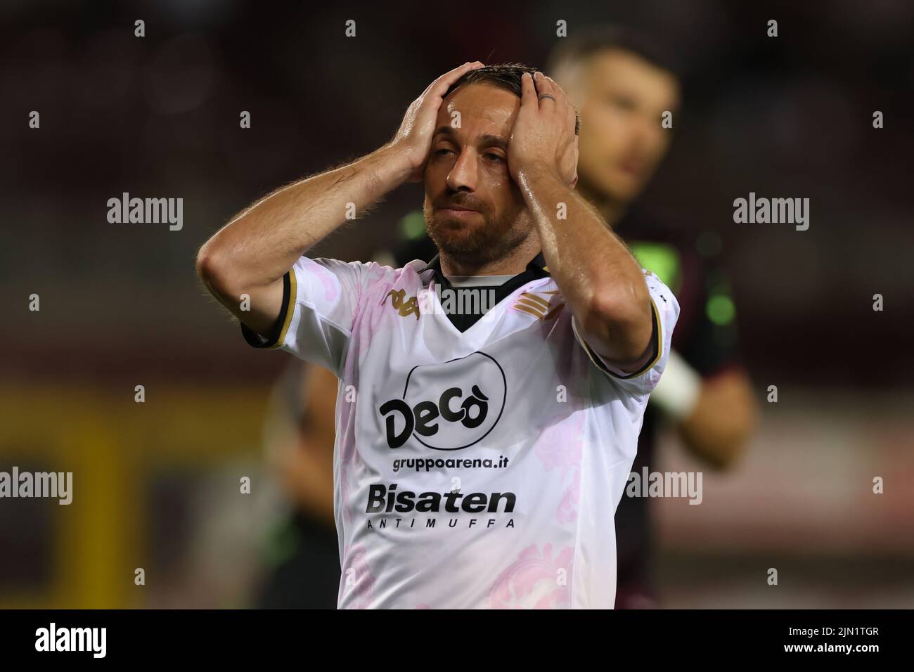 Turin, Italie, le 6th août 2022. Roberto Floriano de Palermo FC réagit après avoir manqué une chance de marquer pendant le match de Coppa Italia au Stadio Grande Torino, Turin. Le crédit photo devrait se lire: Jonathan Moscrop / Sportimage Banque D'Images