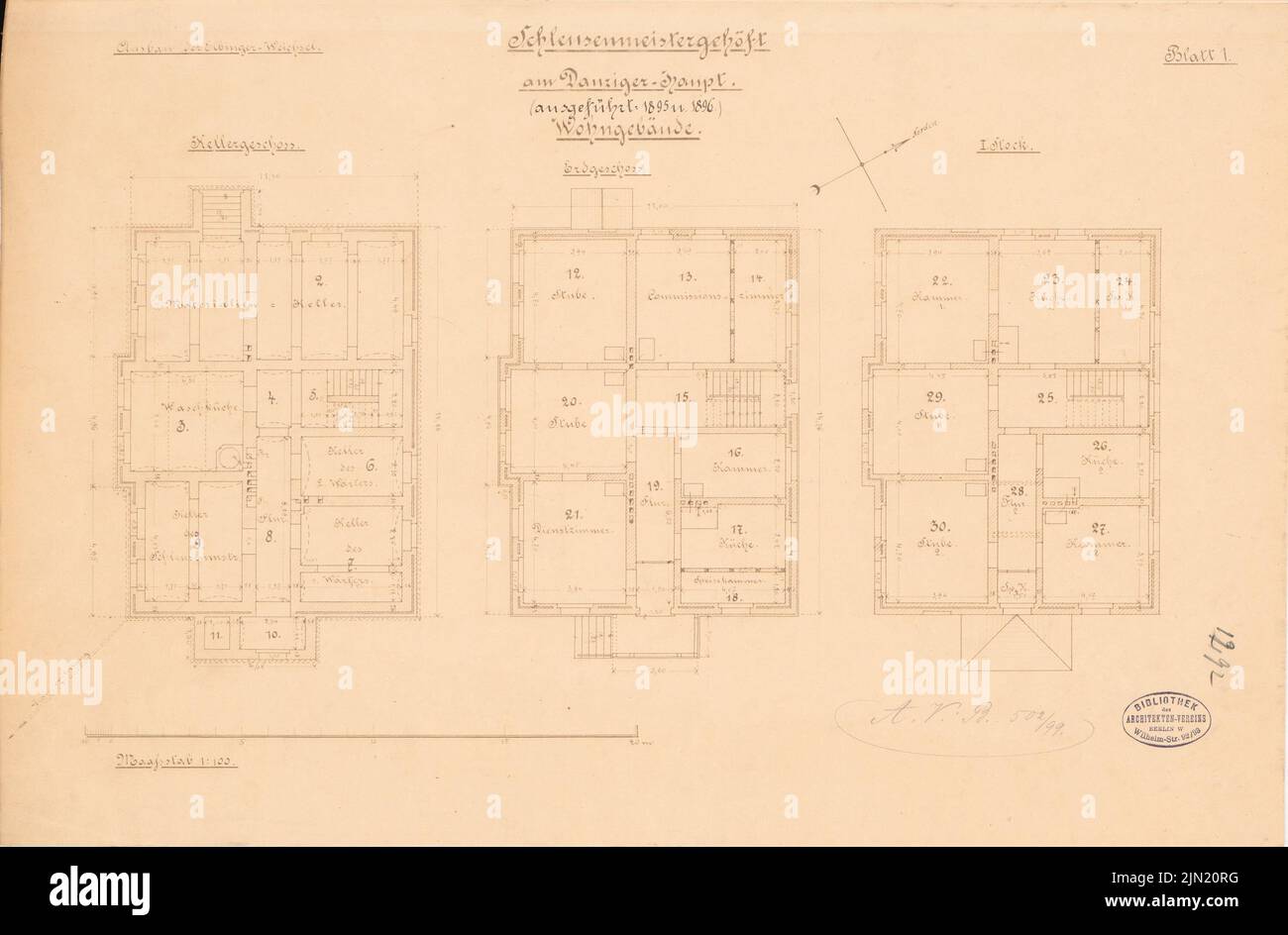 N.N., Danziger Haupt lock, Gdansk: Immeuble résidentiel: Grundrisse KG, EG, 1: 100. Coupure légère sur le papier, 32 x 48,8 cm (y compris les bords de numérisation) N. : Schleuse Danziger Haupt, Danzig Banque D'Images