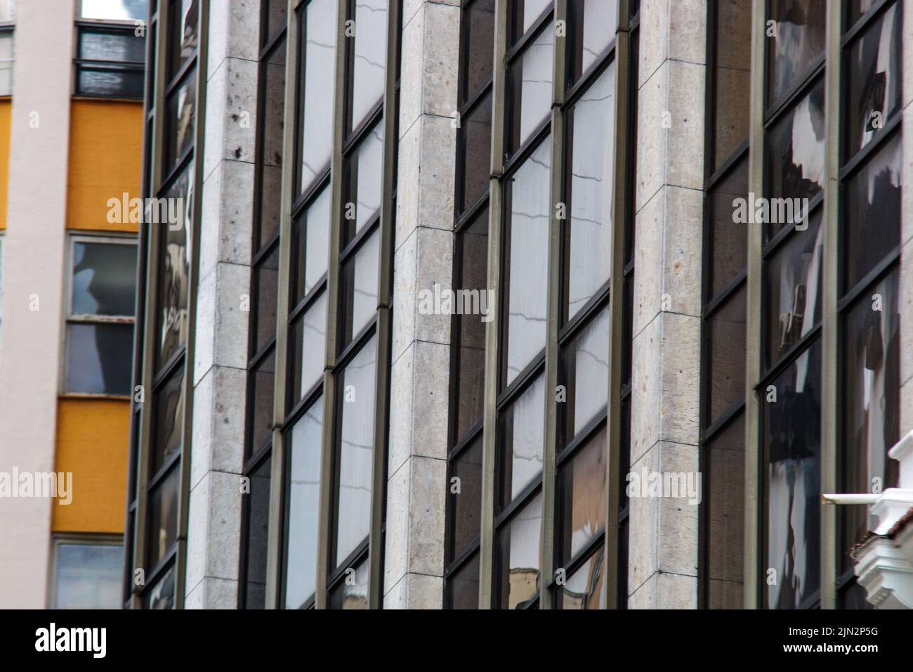 Façade d'un bâtiment dans le centre-ville de Rio de Janeiro. Banque D'Images