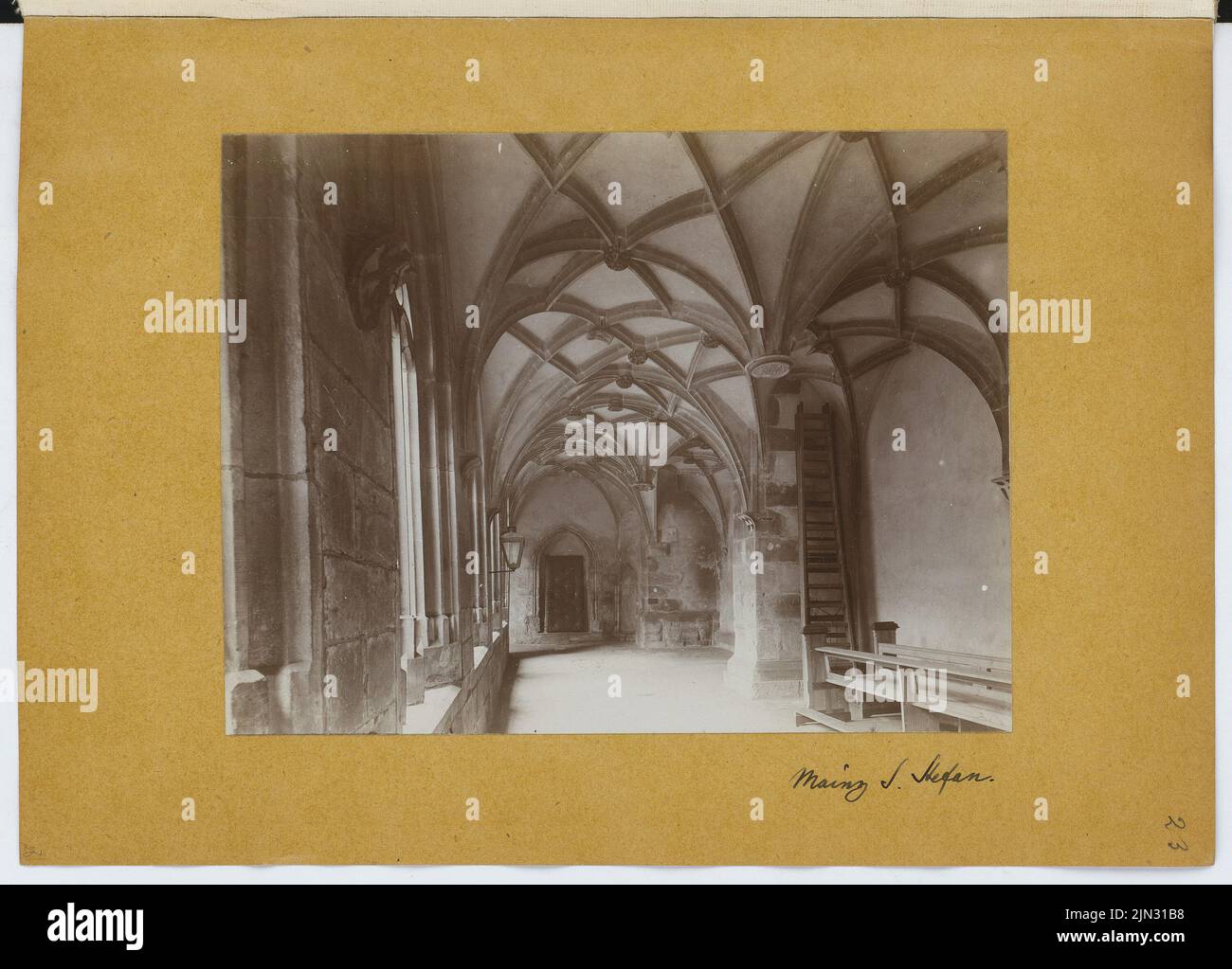 Stiehl Otto (1860-1940): Album de croquis et de photos 11: St. Stephan, Mayence Banque D'Images