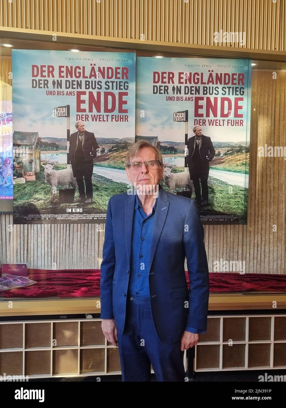 Timothy Spall beim Special screening von 'der Engländer, der in den bus stieg und bis ans Ende der Welt fuhr' im Zoo Palast. Berlin, 08.08.2022 Banque D'Images