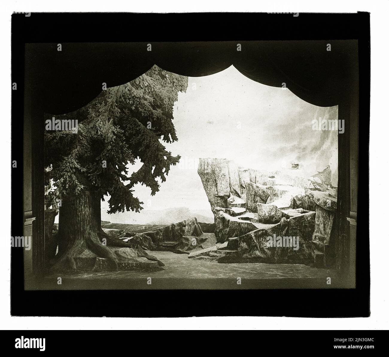 Conception de scène: La Valkyrie, Festspielhaus Bayreuth: Modèle, Walkenfelsen 3rd ascenseur Banque D'Images