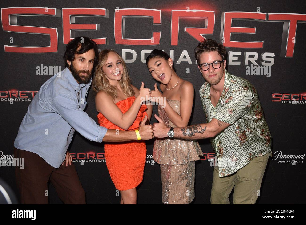 New York, NY, États-Unis. 8th août 2022. Ariel Schulman, Abby James Witherspoon, Momona Tamada, Henry Joost aux arrivées pour LA PREMIÈRE DU SIÈGE SOCIAL SECRET, Signature Theatre Company, New York, NY 8 août 2022. Crédit : Kristin Callahan/Everett Collection/Alay Live News Banque D'Images