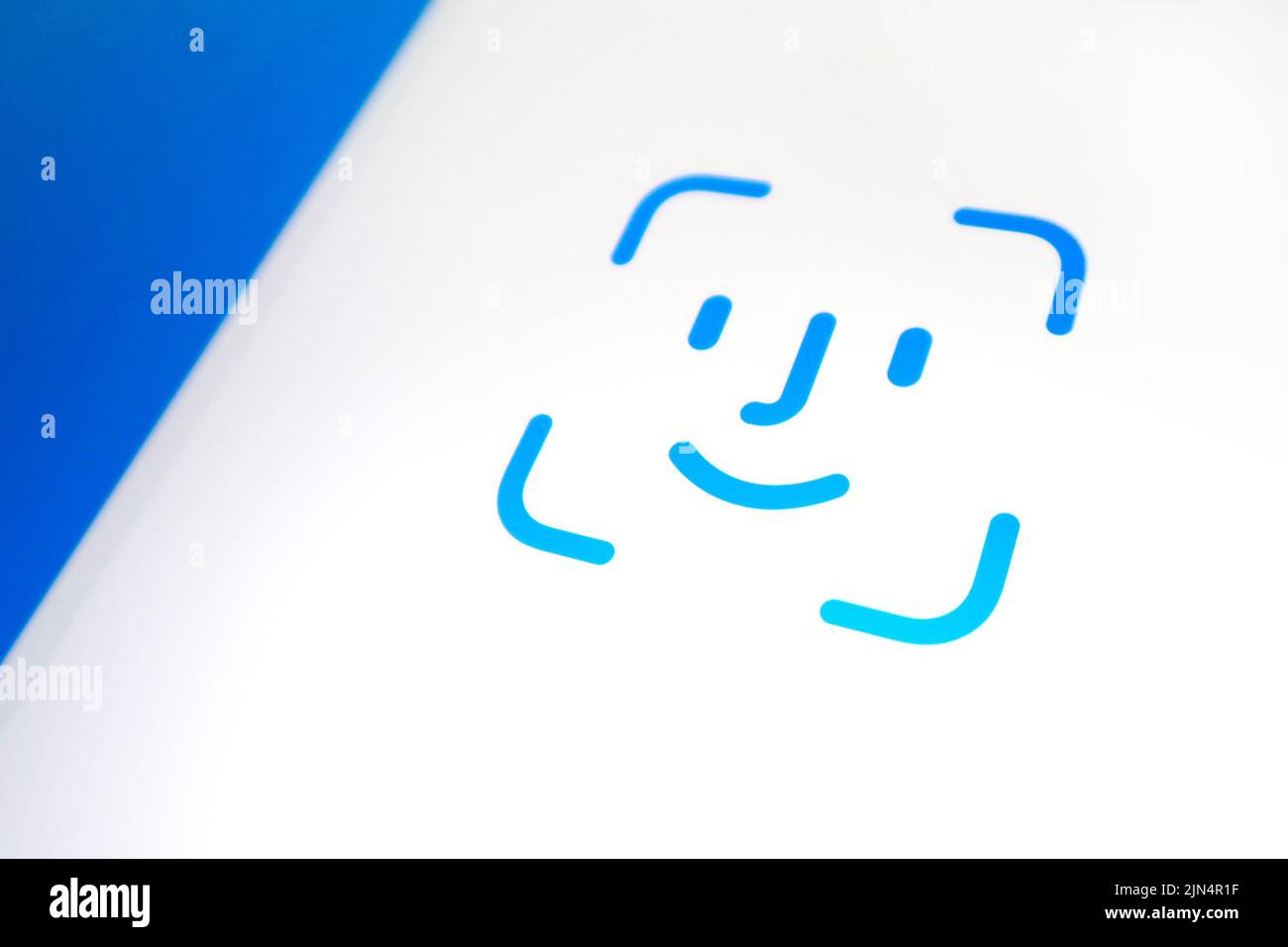 Confidentialité et sécurité Apple - protection des utilisateurs contre les menaces en ligne et locales potentielles Banque D'Images