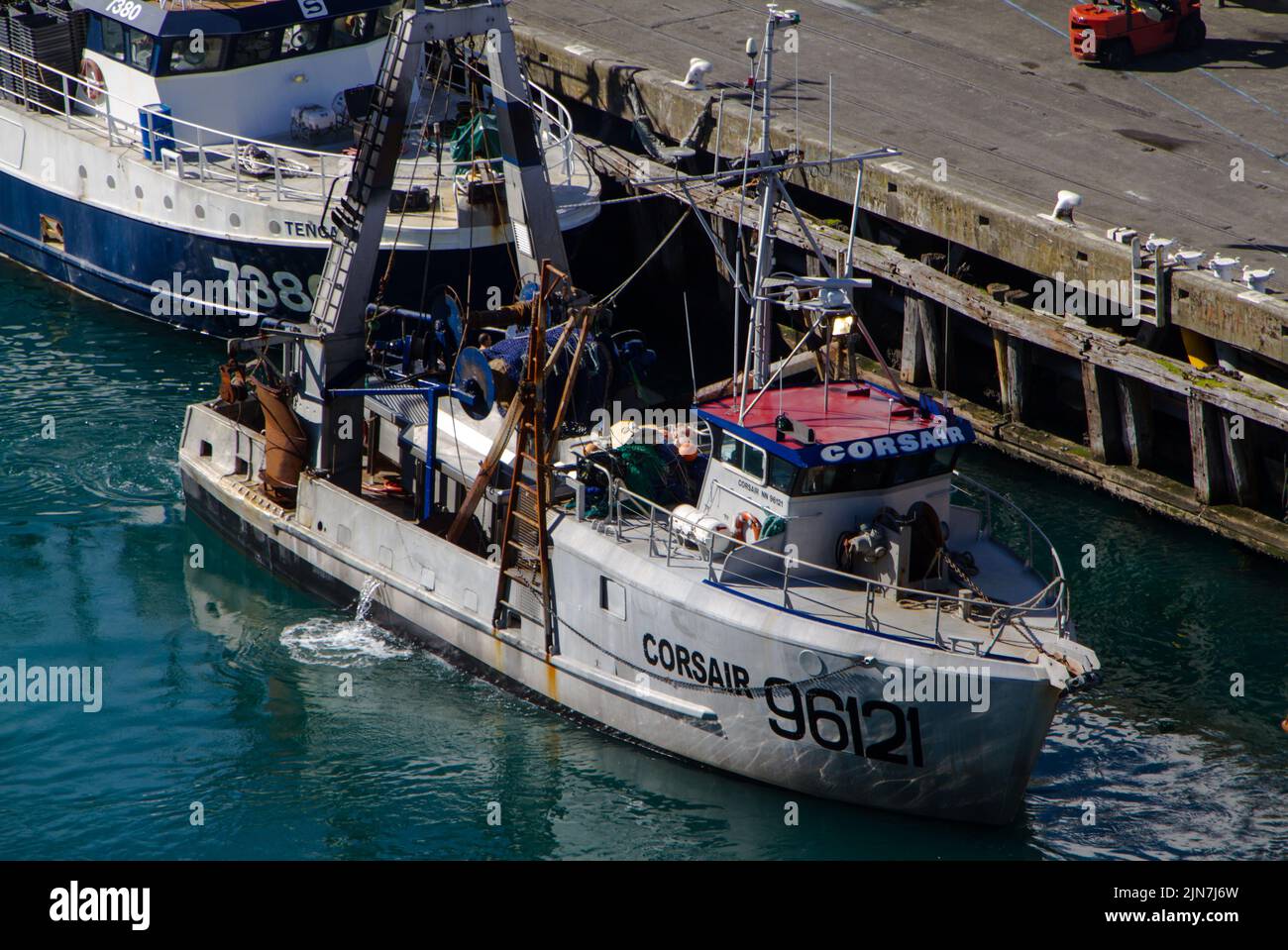 Un regard sur la vie en Nouvelle-Zélande: La F.V. Corsair, chalutier côtier, bateau de pêche commercial. Banque D'Images