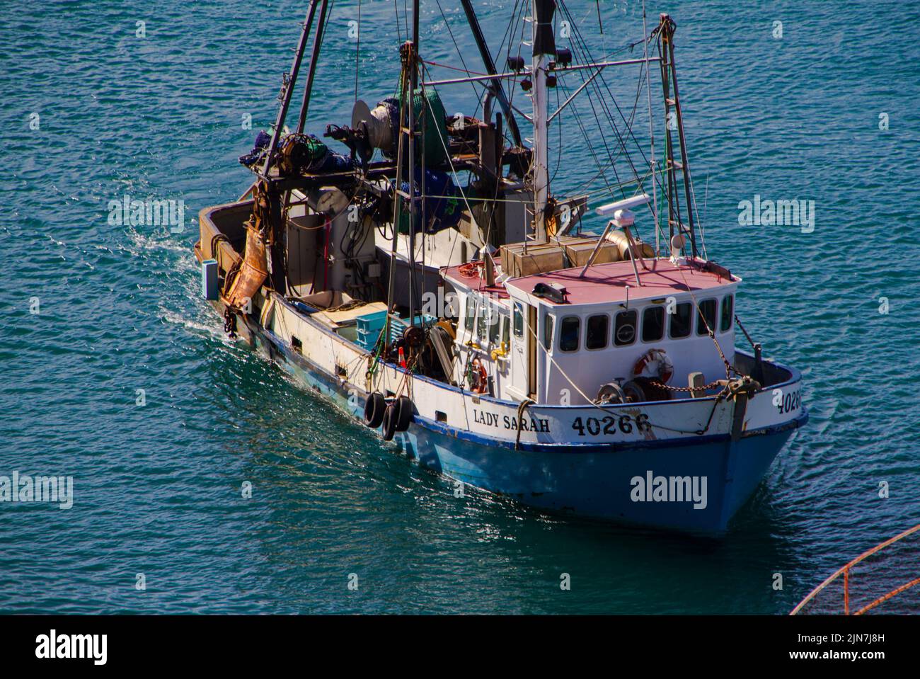 Un regard sur la vie en Nouvelle-Zélande: La F.V. Lady Sarah, chalutier côtière, bateau de pêche commerciale. Banque D'Images