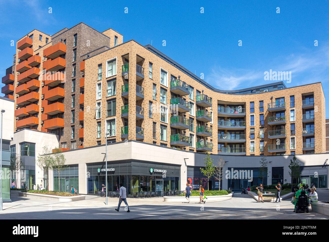 Nouveaux immeubles d'appartements, Smithy Lane, High Street Quarter, Hounslow, London Borough of Hounslow, Greater London, Angleterre, Royaume-Uni Banque D'Images