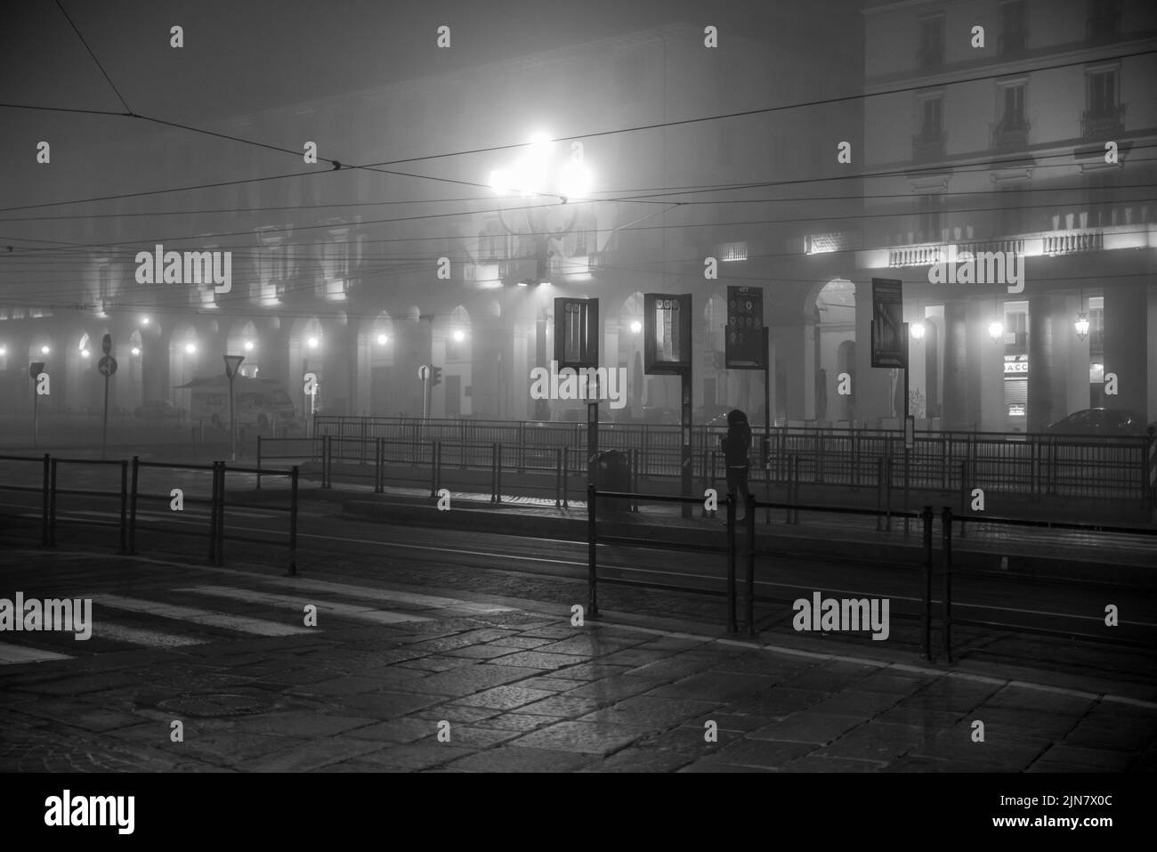 Brouillard dans une nuit de Turin Banque D'Images