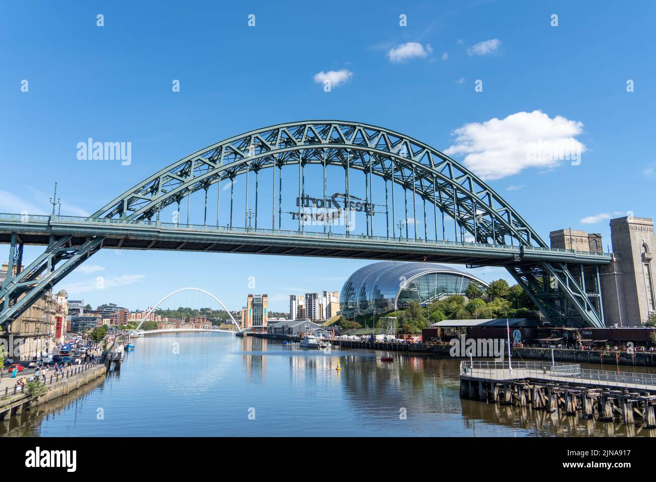 Vue sur la rivière Tyne du pont de Tyne, à Newcastle upon Tyne, Royaume-Uni Banque D'Images