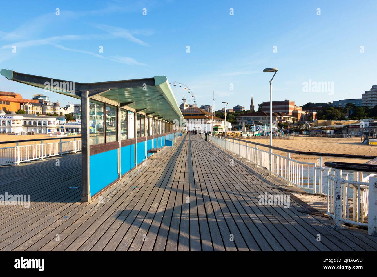 bournemouth pier et refuges dorset royaume-uni Banque D'Images