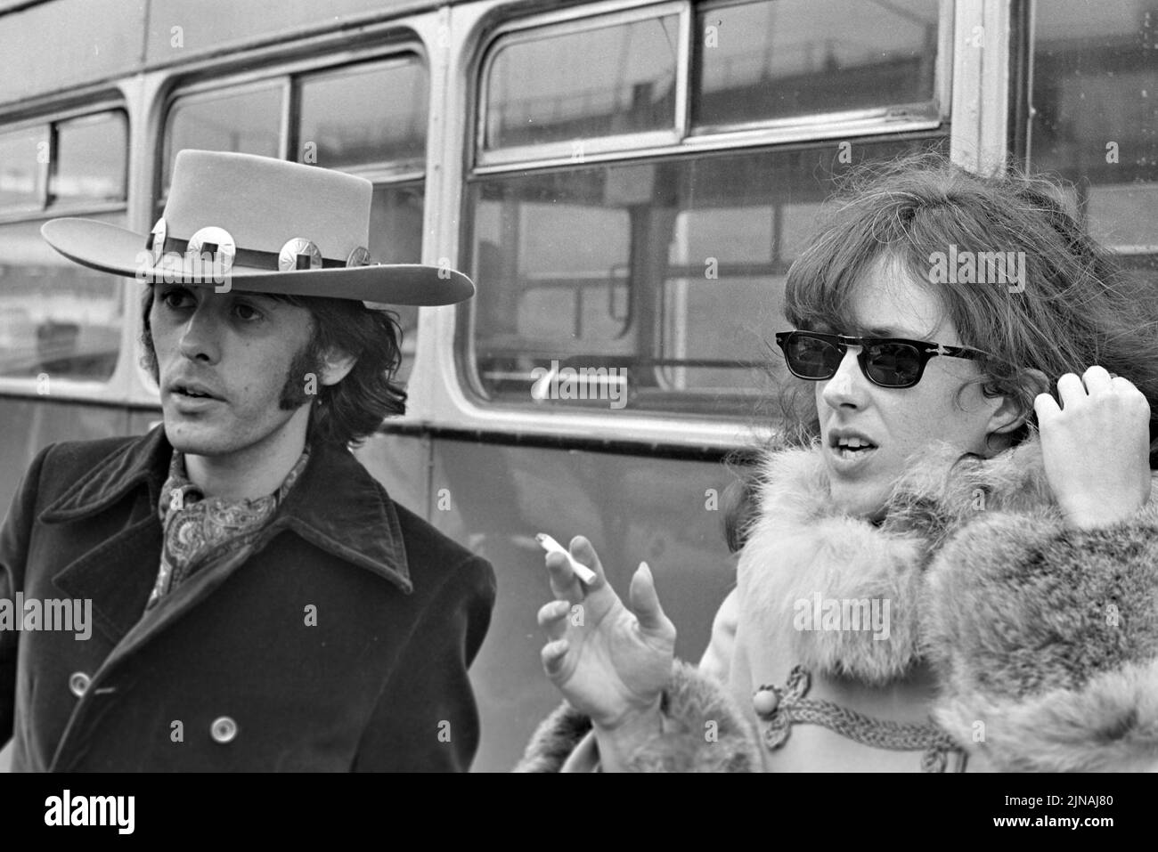 GROUPE de rock américain JEFFERSON AIRPLANE lors de leur voyage au concert malin du Bath Festival en juin 1970. Spencer Davis et Grace Slick. Banque D'Images