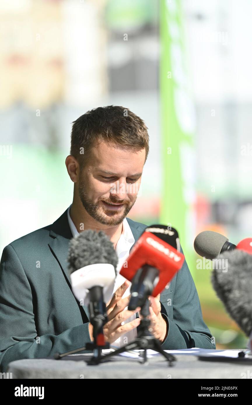 Vienne, Autriche. 11th août 2022. Peter Kraus, chef du parti des Verts, présente un plan par étapes pour des économies d'énergie rapides à Vienne. Crédit : Franz PERC/Alay Live News Banque D'Images