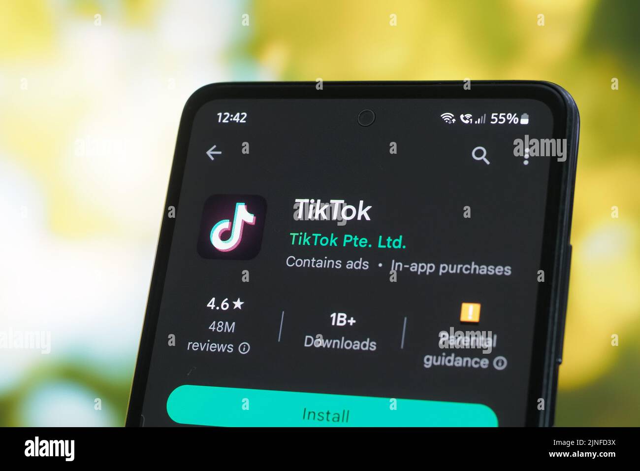 Galati, Roumanie - 11 juillet 2022: Application Tiktok disponible sur Google Play Store pour Android Banque D'Images