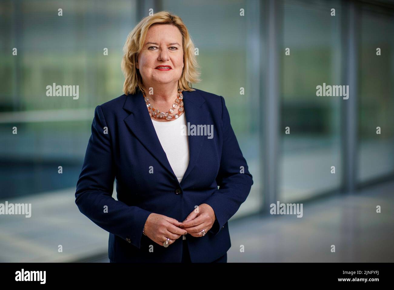 Berlin, Allemagne. 28th janvier 2022. EVA Hoegl (SPD), Commissaire parlementaire pour les Forces armées, pose une photo. Berlin, 28 janvier 2022. Credit: dpa/Alay Live News Banque D'Images