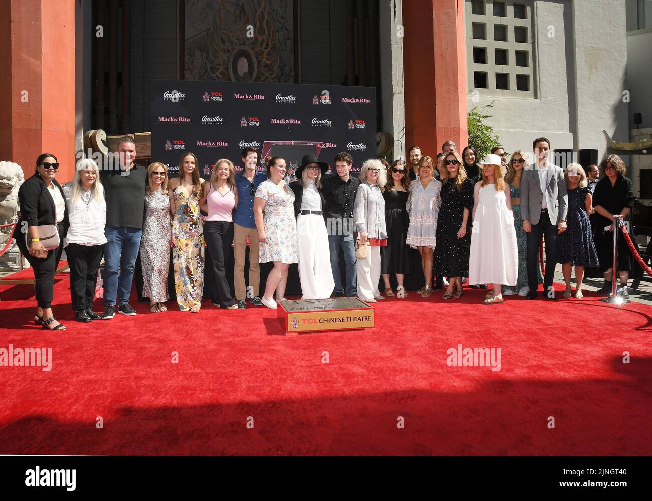 Los Angeles, États-Unis. 11th août 2022. Diane Keaton, famille et amis lors de la cérémonie Diane Keaton Hand & Footprint qui s'est tenue au TCL Chinese Theatre à Hollywood, Californie, jeudi, ?11 août 2022. (Photo par Sthanlee B. Mirador/Sipa USA) crédit: SIPA USA/Alay Live News Banque D'Images