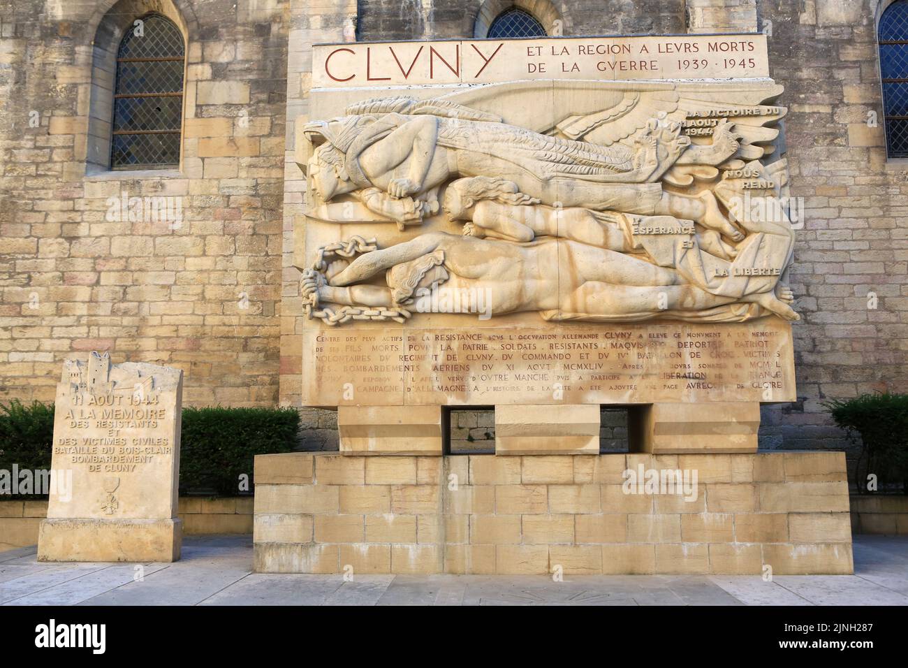 Victoire Ailée. Monument aux morts inauguré par le général Jean de Lattre-de-Tassigny, François Mitterrand et Charles Pleindoux le 16 août 1948. Secon Banque D'Images