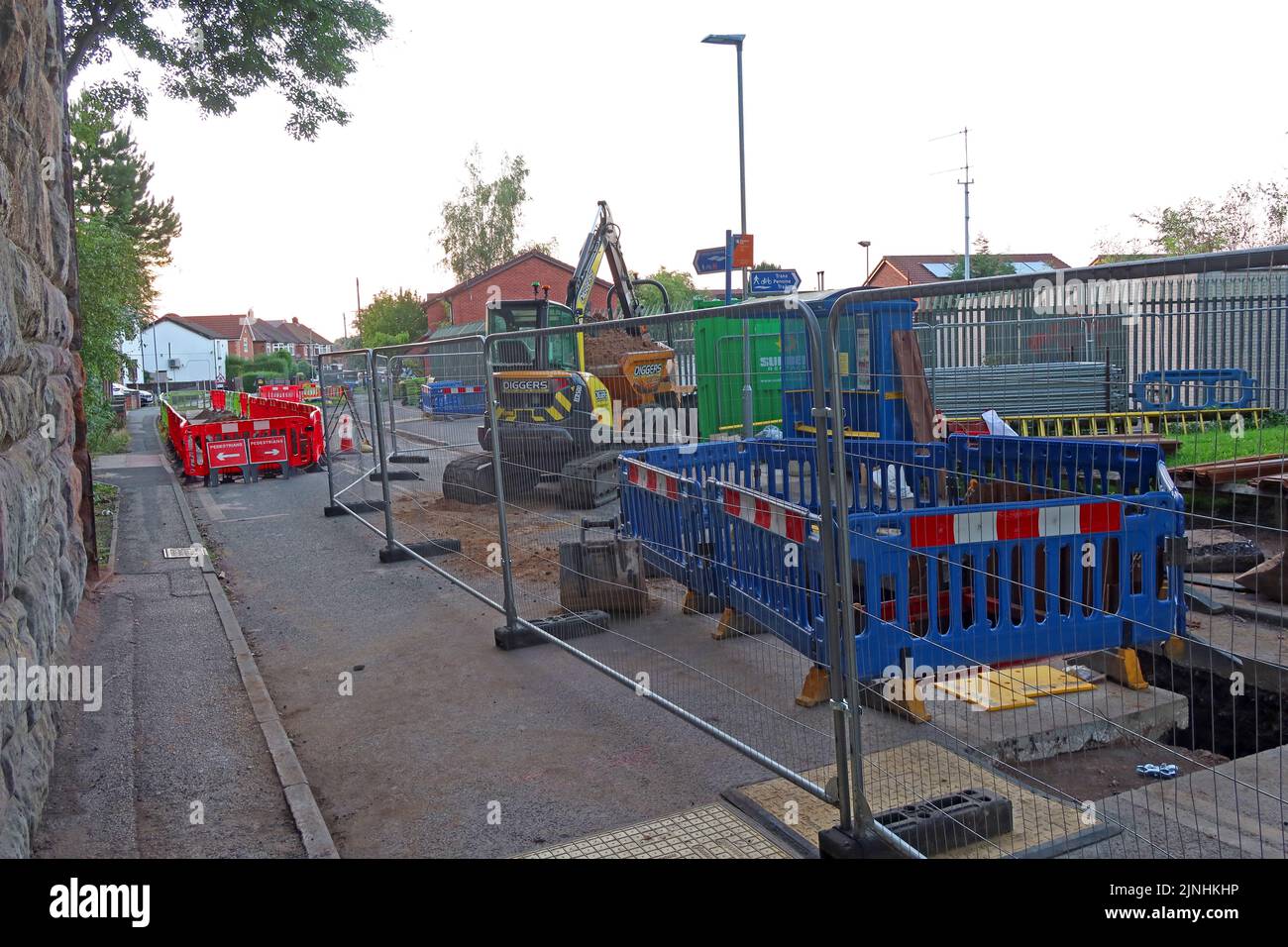 Cadent pose de nouvelles infrastructures principales et de distribution de gaz, sur Bradshaw Lane, Grappenhall/Thelwall, Warrington, Cheshire, Angleterre, Royaume-Uni, WA4 Banque D'Images