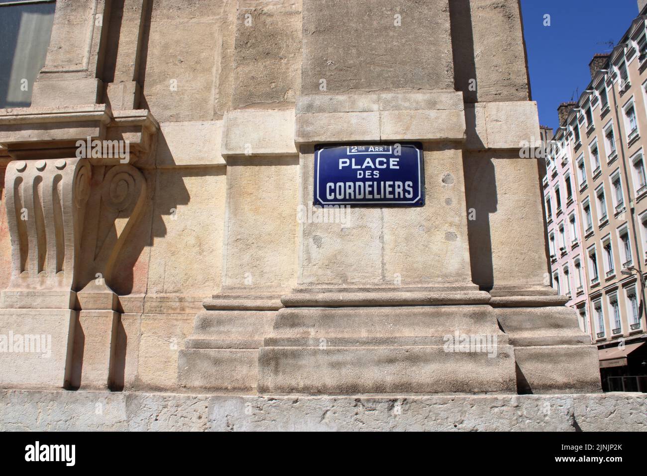 Vue à l'angle de la célèbre place des Cordeliers située à Lyon, France. Banque D'Images