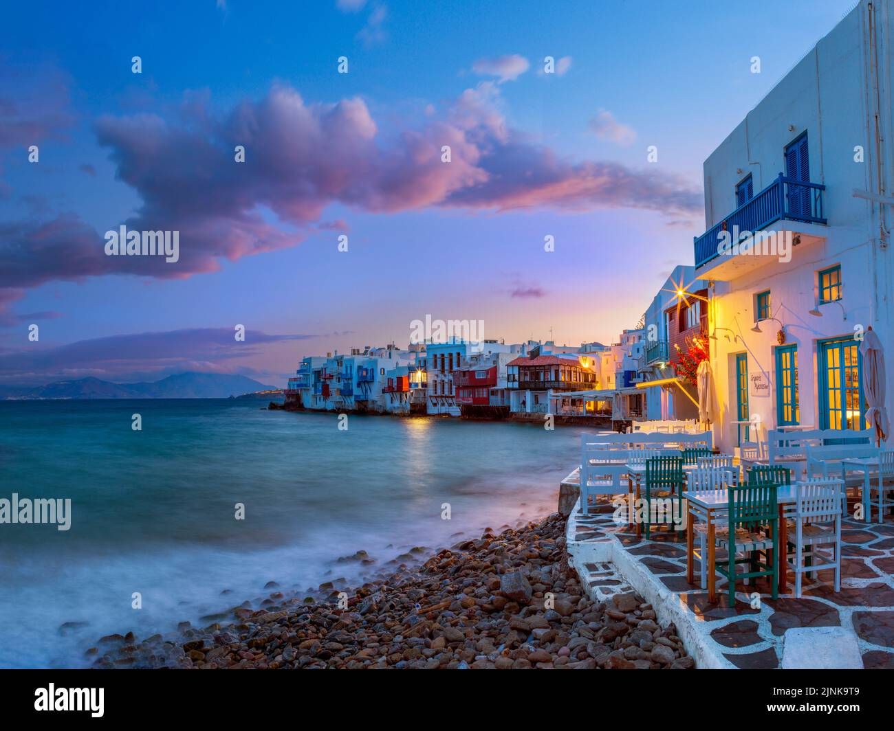 Sunrise Mykonos, Little Venice Cyclades Island, Grèce, Europe Mer Egéé, Méditerranée Banque D'Images