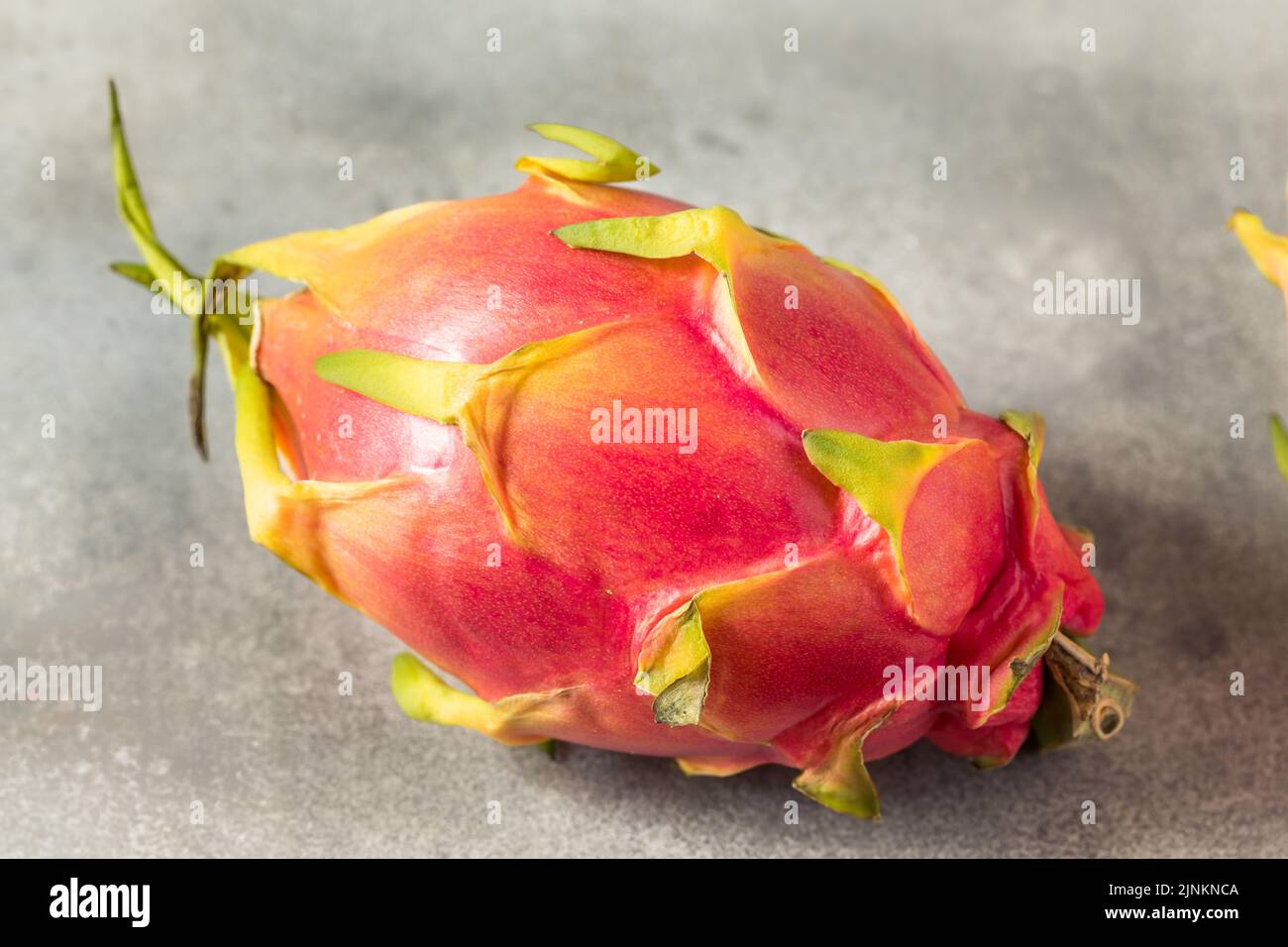 Pitaya, fruit de la dragoniculture thaï biologique sain, coupé en tranches Banque D'Images