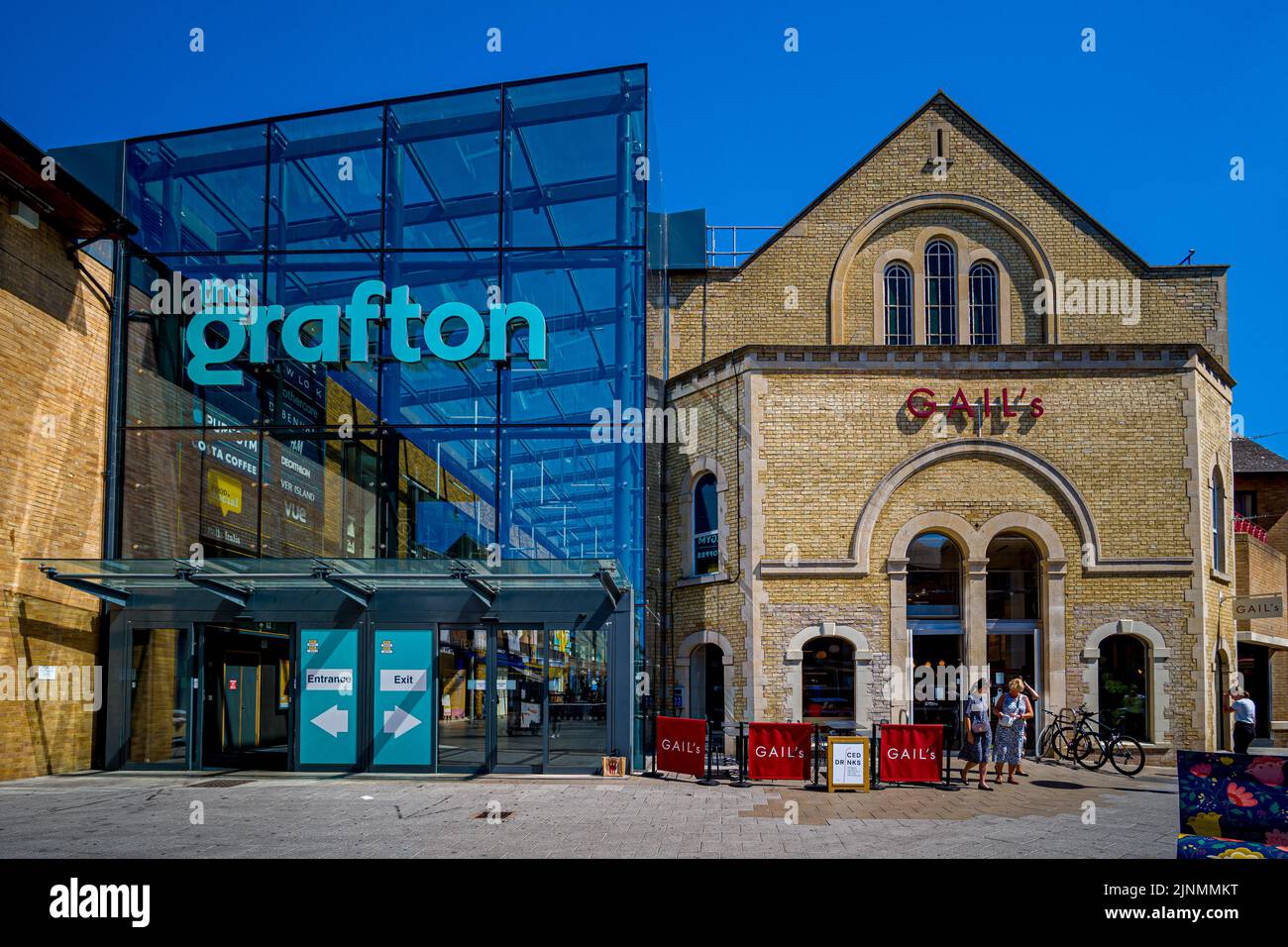 Le Grafton Centre couvrait le centre commercial Cambridge, Royaume-Uni. Initialement développé au début des années 1980, il a été considérablement rénové en 2017. Banque D'Images