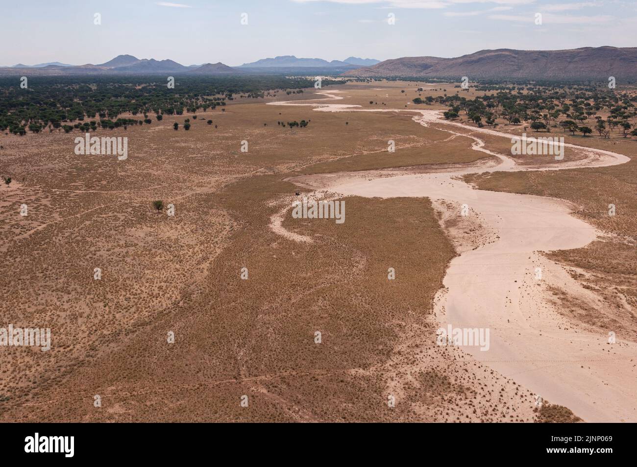 Un lit de rivière sec au sud de Windhoek Namibie. Banque D'Images