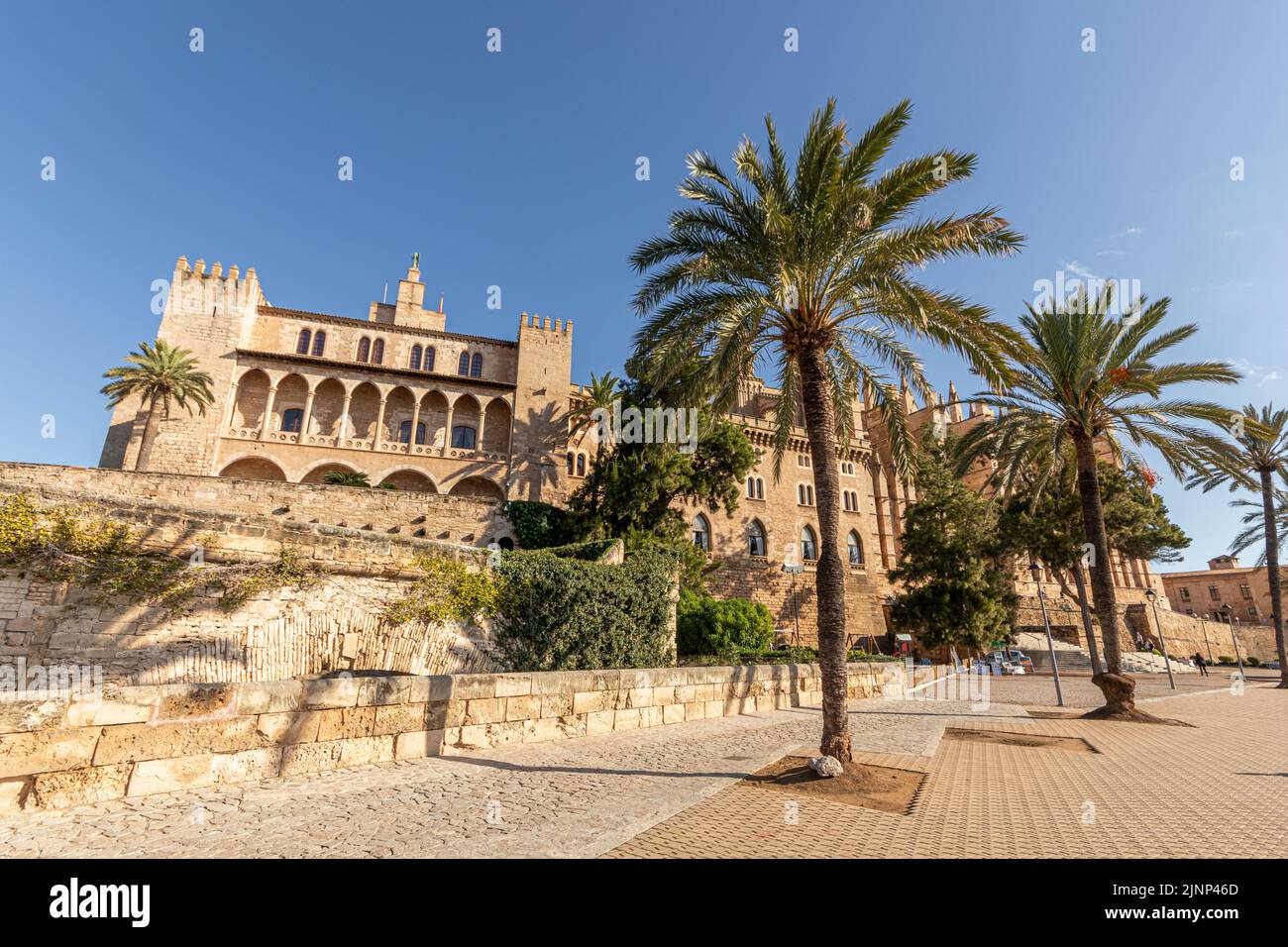 Palma de Majorque, Espagne. Le Palau Reial de l'Almudaina (Palais Royal de la Almudaina), un alcazar et une des résidences officielles des Espagnols Banque D'Images