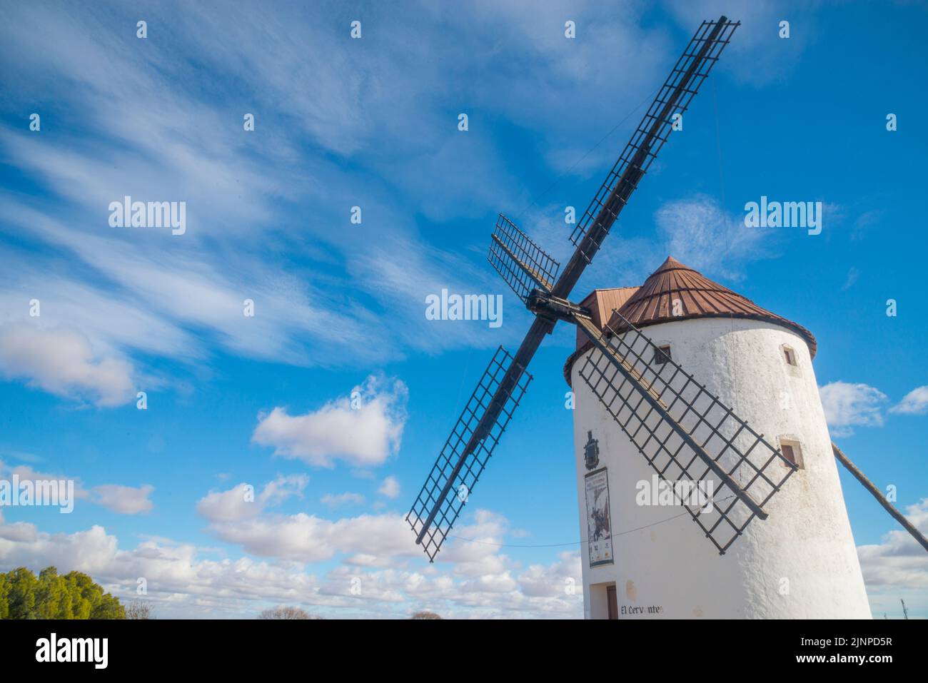 Moulin à vent Cervantes. Mota del Cuervo, province de Cuenca, Castilla la Mancha, Espagne. Banque D'Images