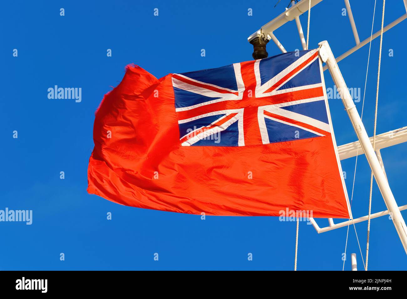 Le Red Ensign est le drapeau national de la marine marchande britannique. Banque D'Images