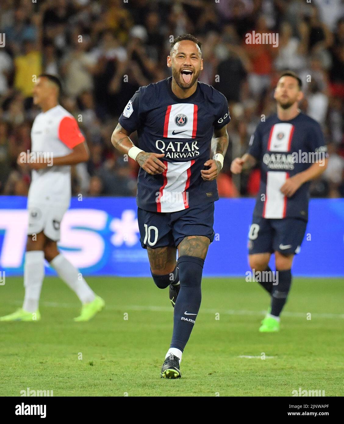 Neymar du PSG fête ses scores lors du match de la Ligue 1 Uber Eats entre Paris Saint-Germain (PSG) et Montpellier au Parc des Princes sur 13 août 2022 à Paris, France. Photo de Christian Liewig/ABACAPRESS.COM Banque D'Images