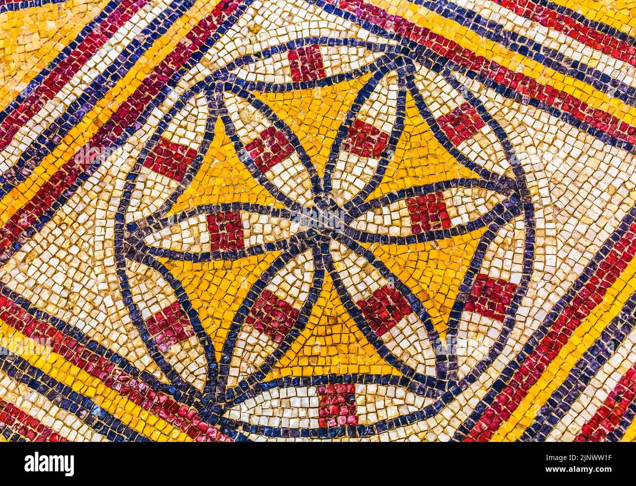 Ancienne Croix de croiseurs du 6th siècle Mosaïque Moïse Memorial Church Mont Nebo Jordanie Mont