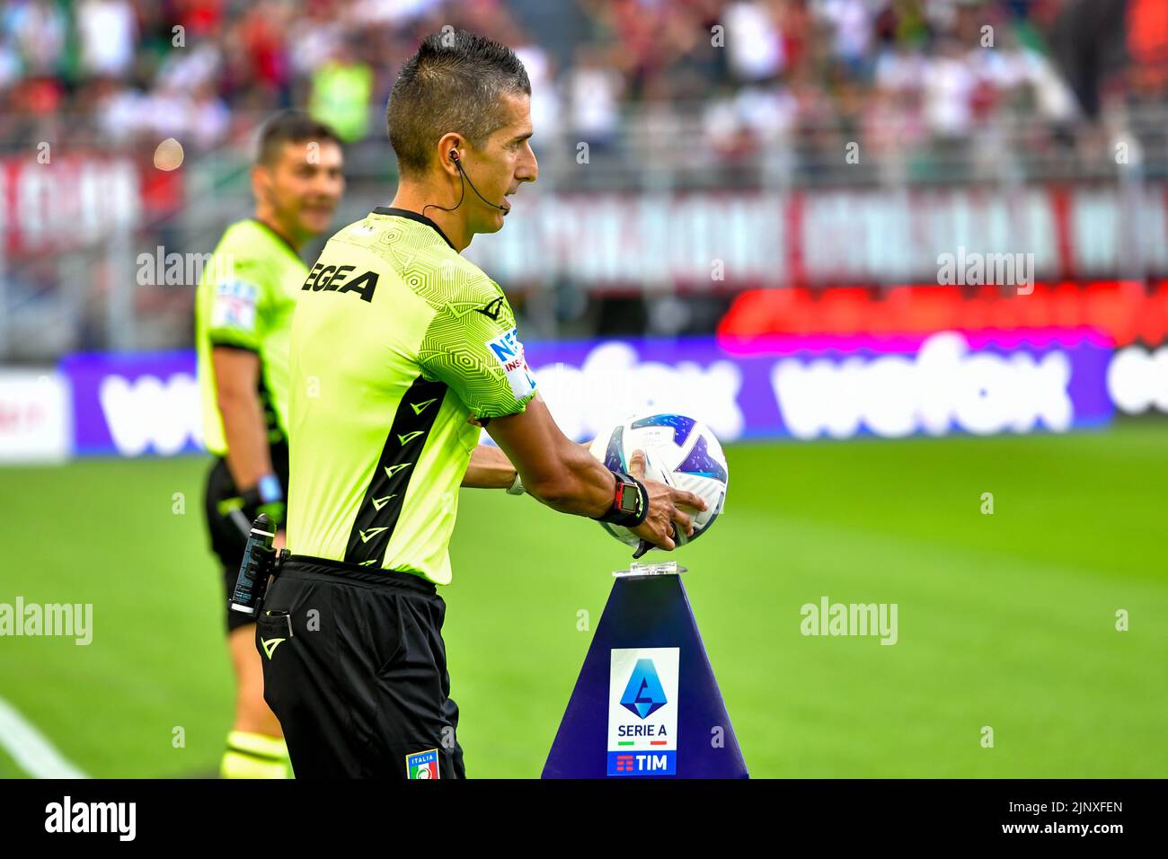 Milan, Italie. 13th août 2022. Arbitre Livio Marinelli vu dans la série Un match entre AC Milan et Udinese à San Siro à Milan. (Crédit photo : Gonzales photo/Alamy Live News Banque D'Images