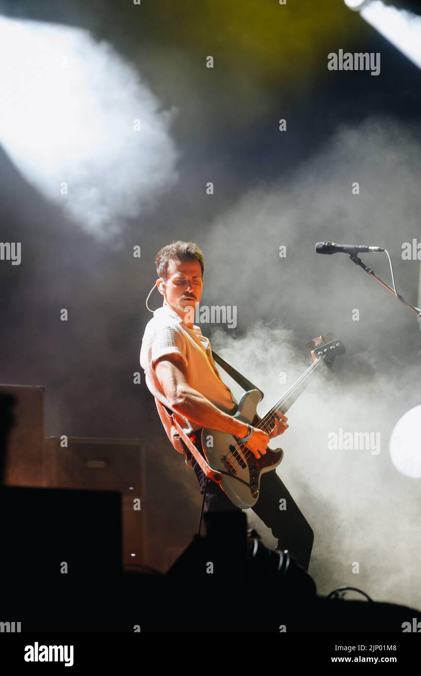 Newquay, Cornwall, Royaume-Uni. 14th août 2022. Les rois de Leon se présentant sur la scène principale au Festival des Boardmasters 2022. Crédit : Sam Hardwick/Alamy. Banque D'Images