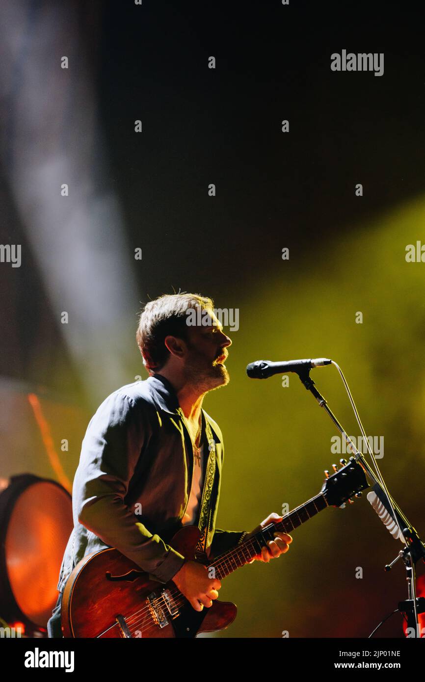 Newquay, Cornwall, Royaume-Uni. 14th août 2022. Les rois de Leon se présentant sur la scène principale au Festival des Boardmasters 2022. Crédit : Sam Hardwick/Alamy. Banque D'Images