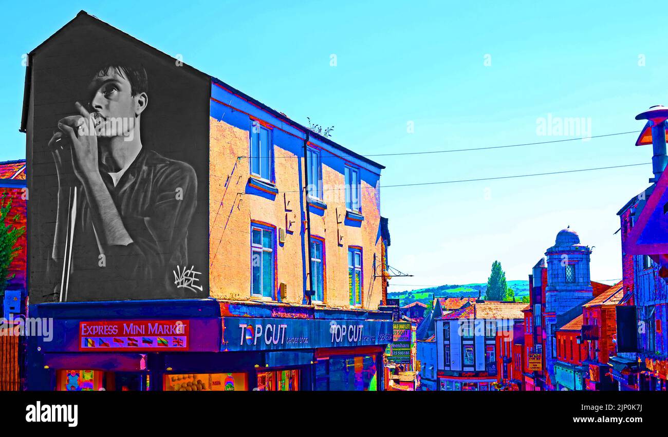 Ian Curtis, chanteur de la fresque Joy Division d'Aske, artiste de rue de Manchester, Mill Street, Macclesfield, Cheshire, ANGLETERRE, ROYAUME-UNI, SK11 6NN Banque D'Images