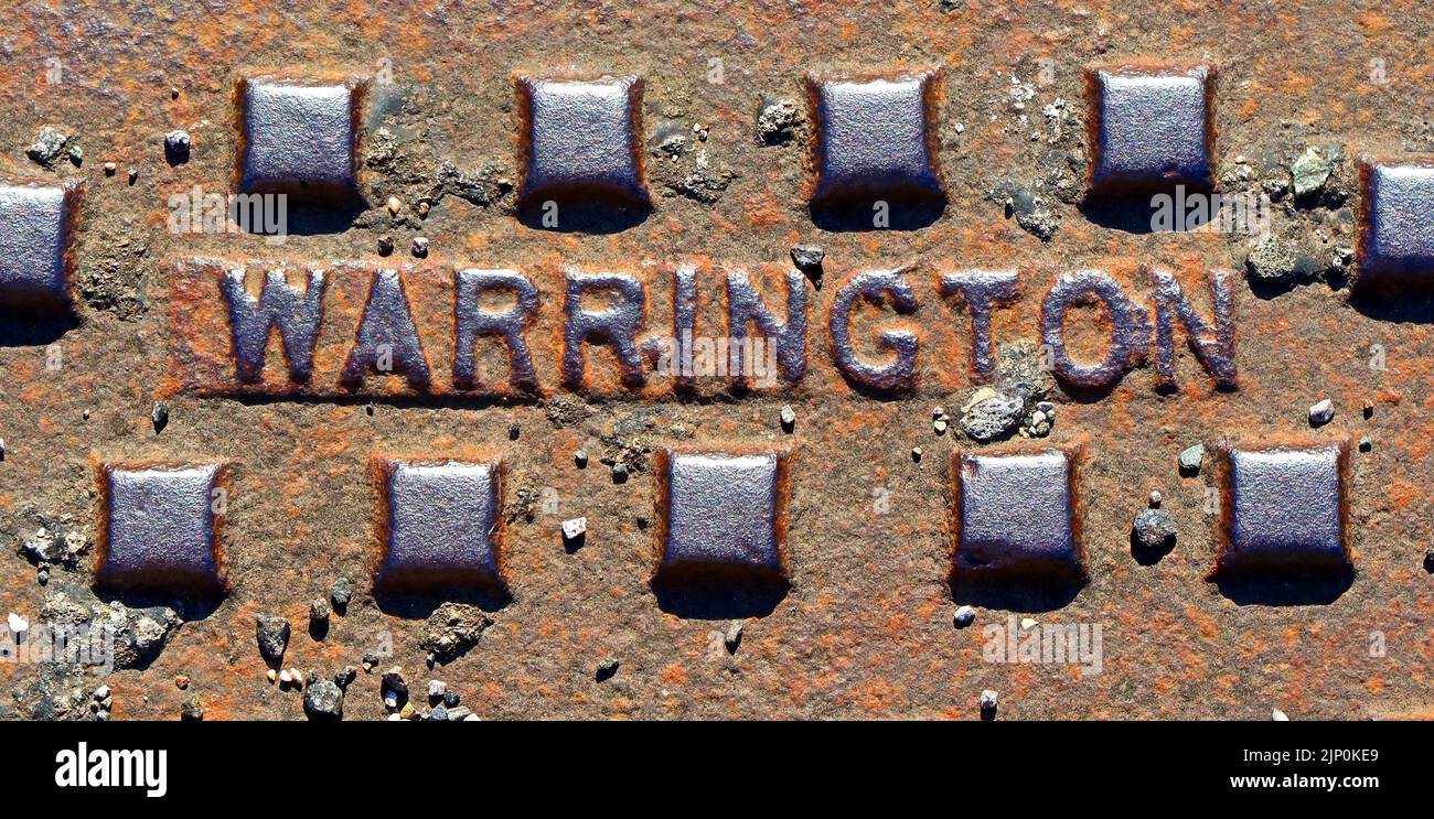 Grilles de Warrington, fer à foirer, route, couvertures, Cheshire, Angleterre, Royaume-Uni Banque D'Images